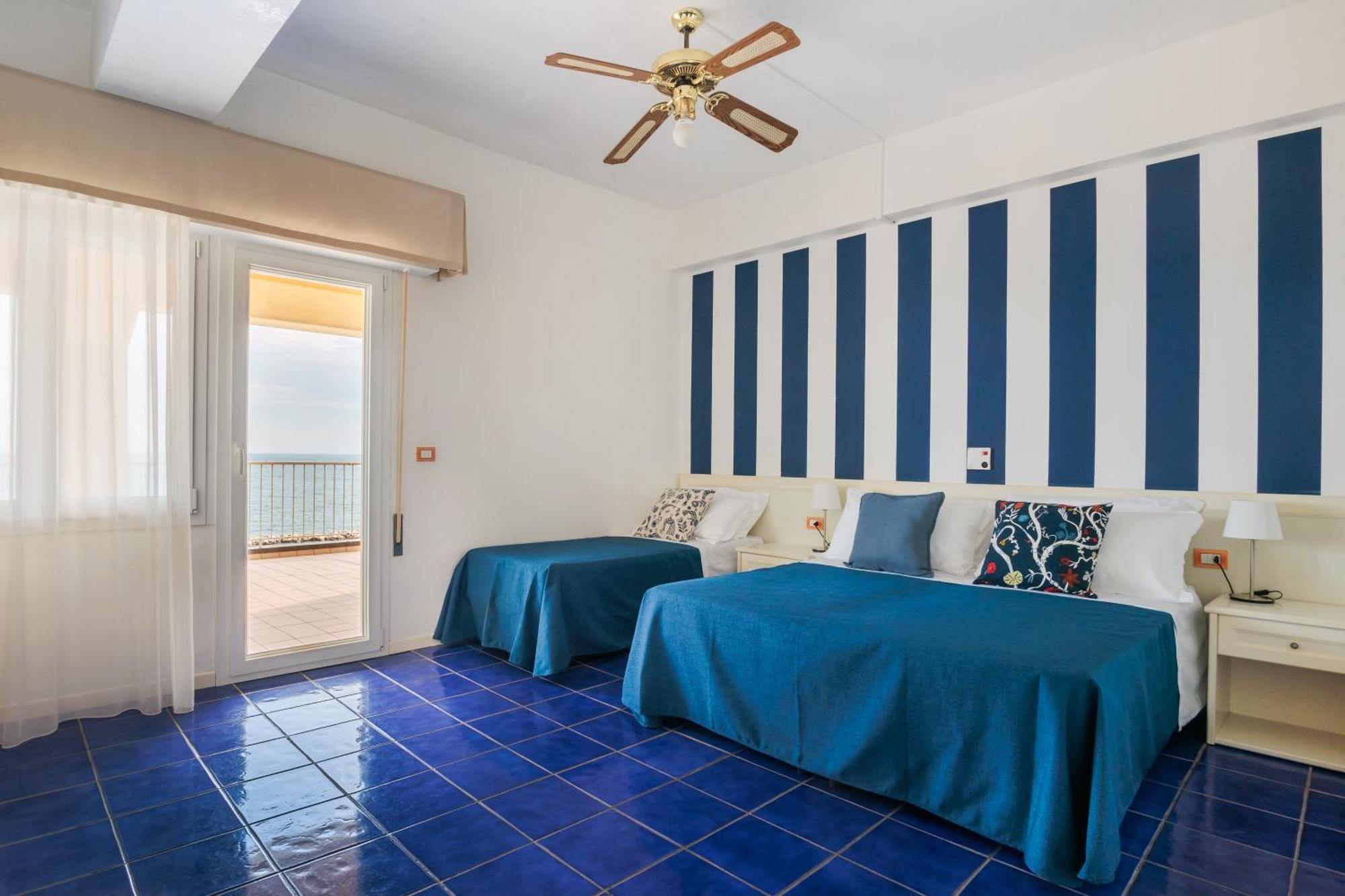Family Room Sea View