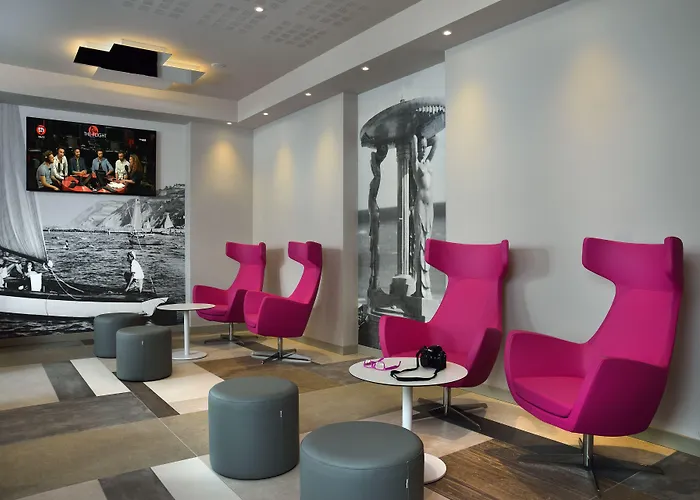 Embassy & SpaAlbergo